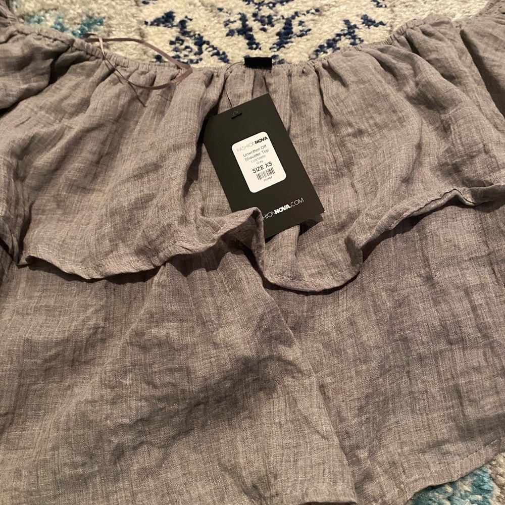 Ruffled crop top - Picture 2 of 4